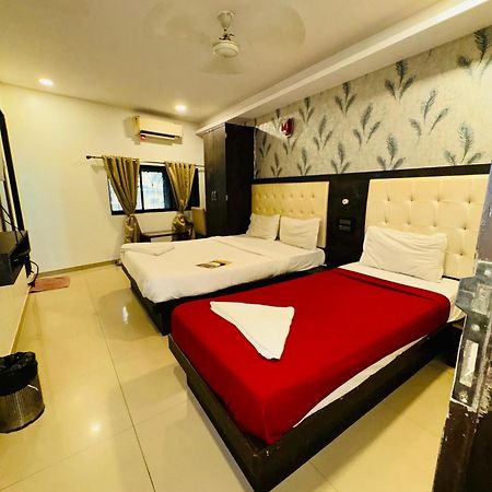 Hotel Atlas Grand Andheri East Mumbai Exterior photo