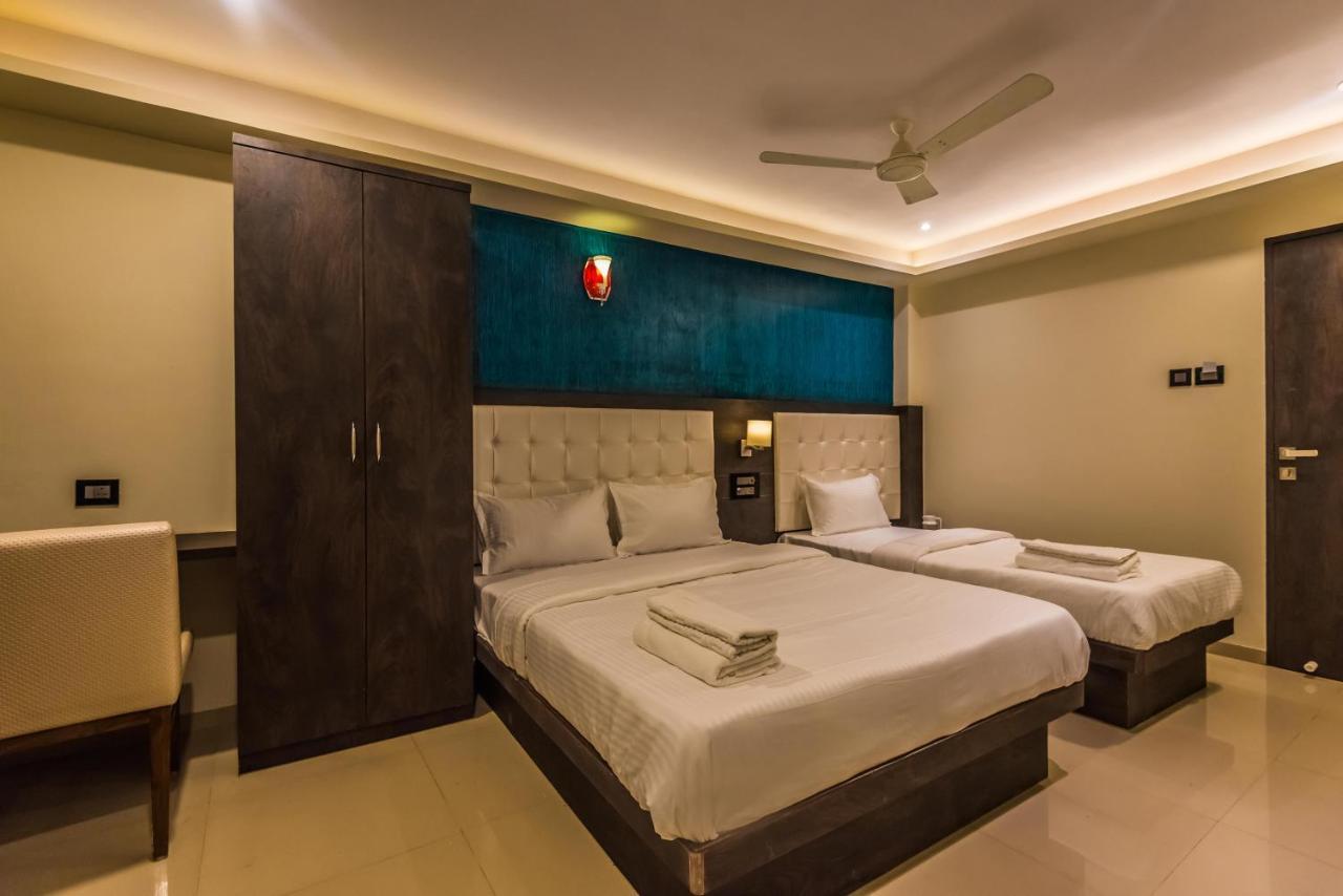 Hotel Atlas Grand Andheri East Mumbai Exterior photo