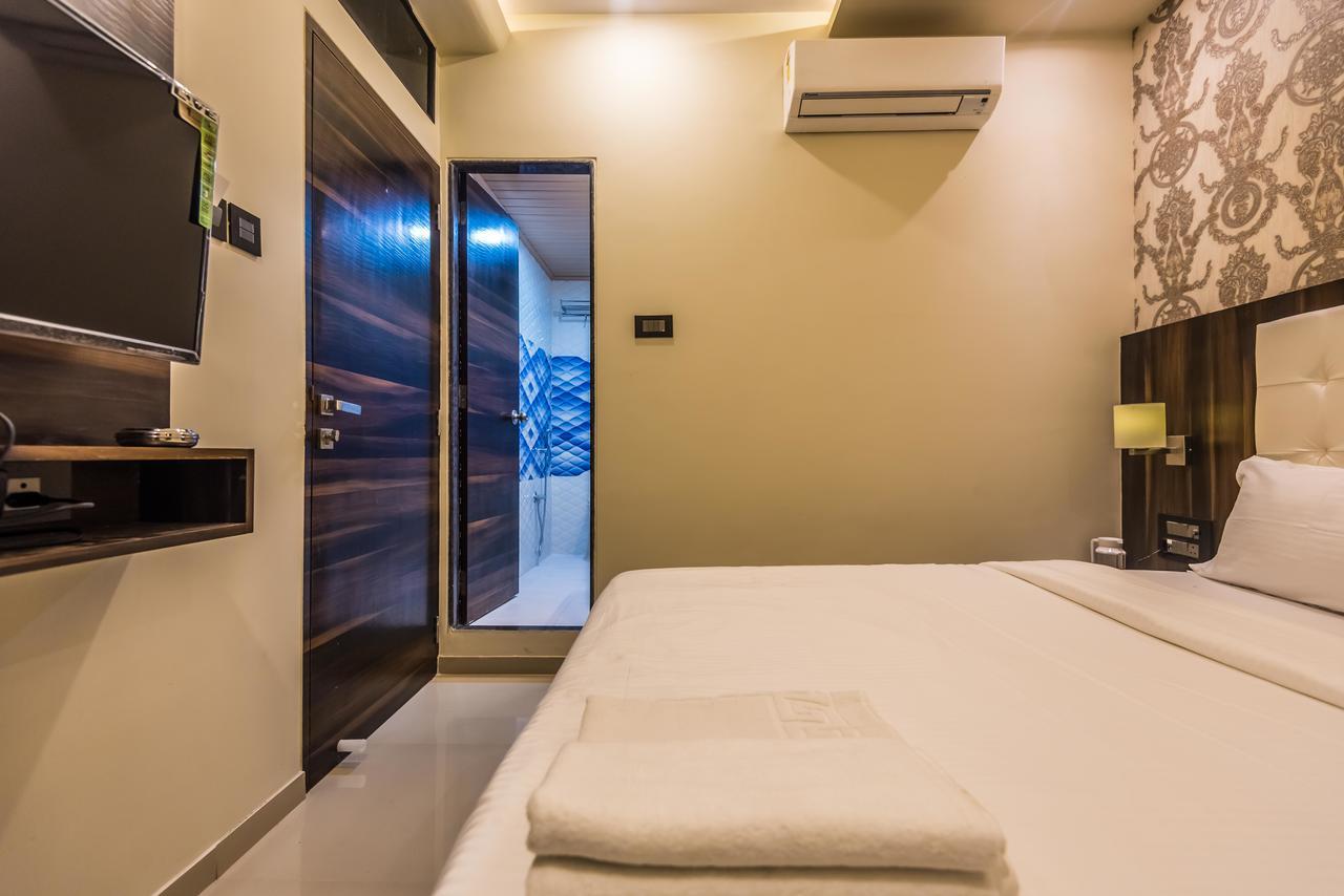 Hotel Atlas Grand Andheri East Mumbai Exterior photo